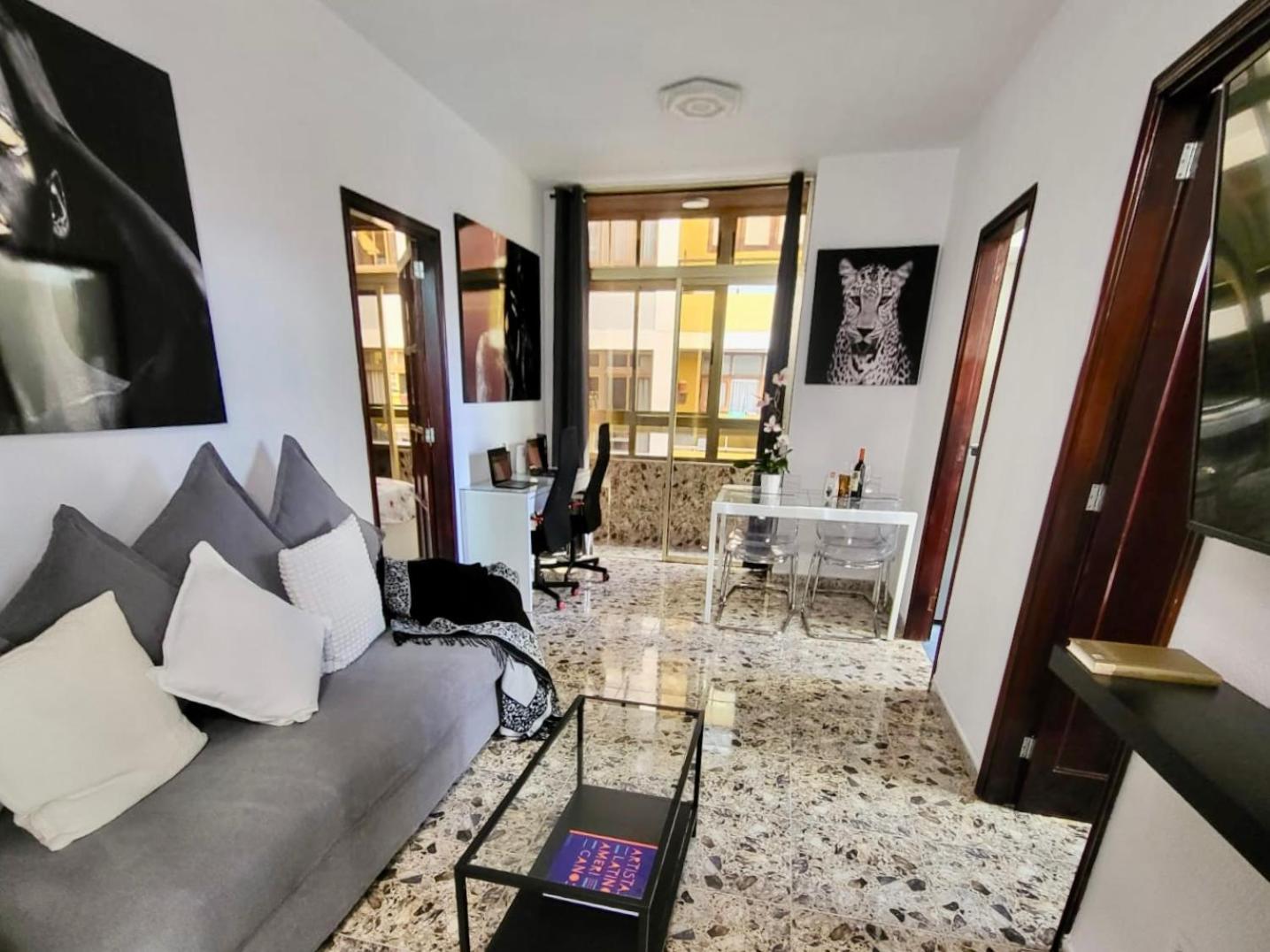Apartment Affordable For Large Families And Groups At Canteras With 3 Bedrooms And Free Parking