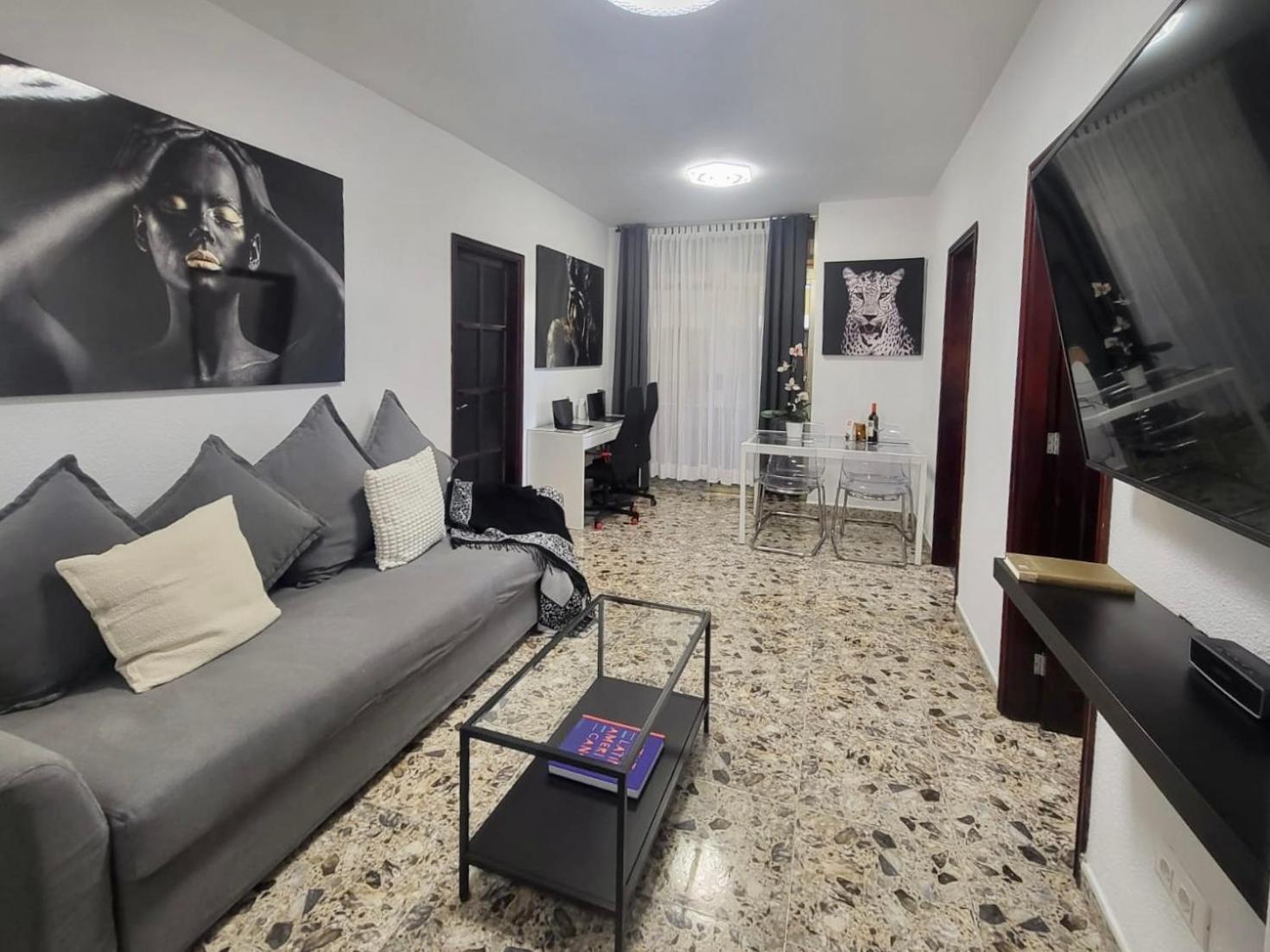 Affordable For Large Families And Groups At Canteras With 3 Bedrooms And Free Parking Apartament *