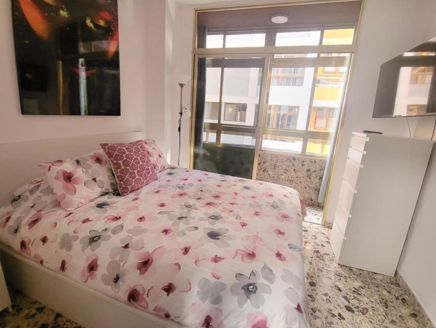 Apartment Affordable For Large Families And Groups At Canteras With 3 Bedrooms And Free Parking *