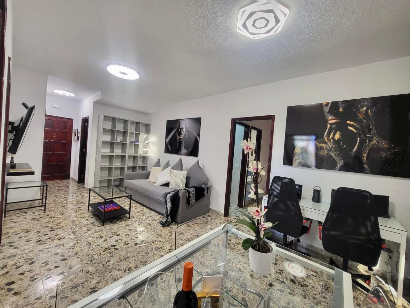 Apartament Affordable For Large Families And Groups At Canteras With 3 Bedrooms And Free Parking Las Palmas de Gran Canaria