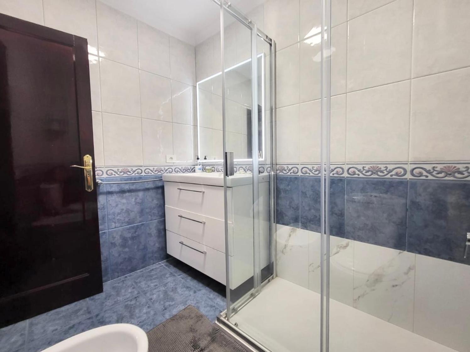 Apartment Affordable For Large Families And Groups At Canteras With 3 Bedrooms And Free Parking