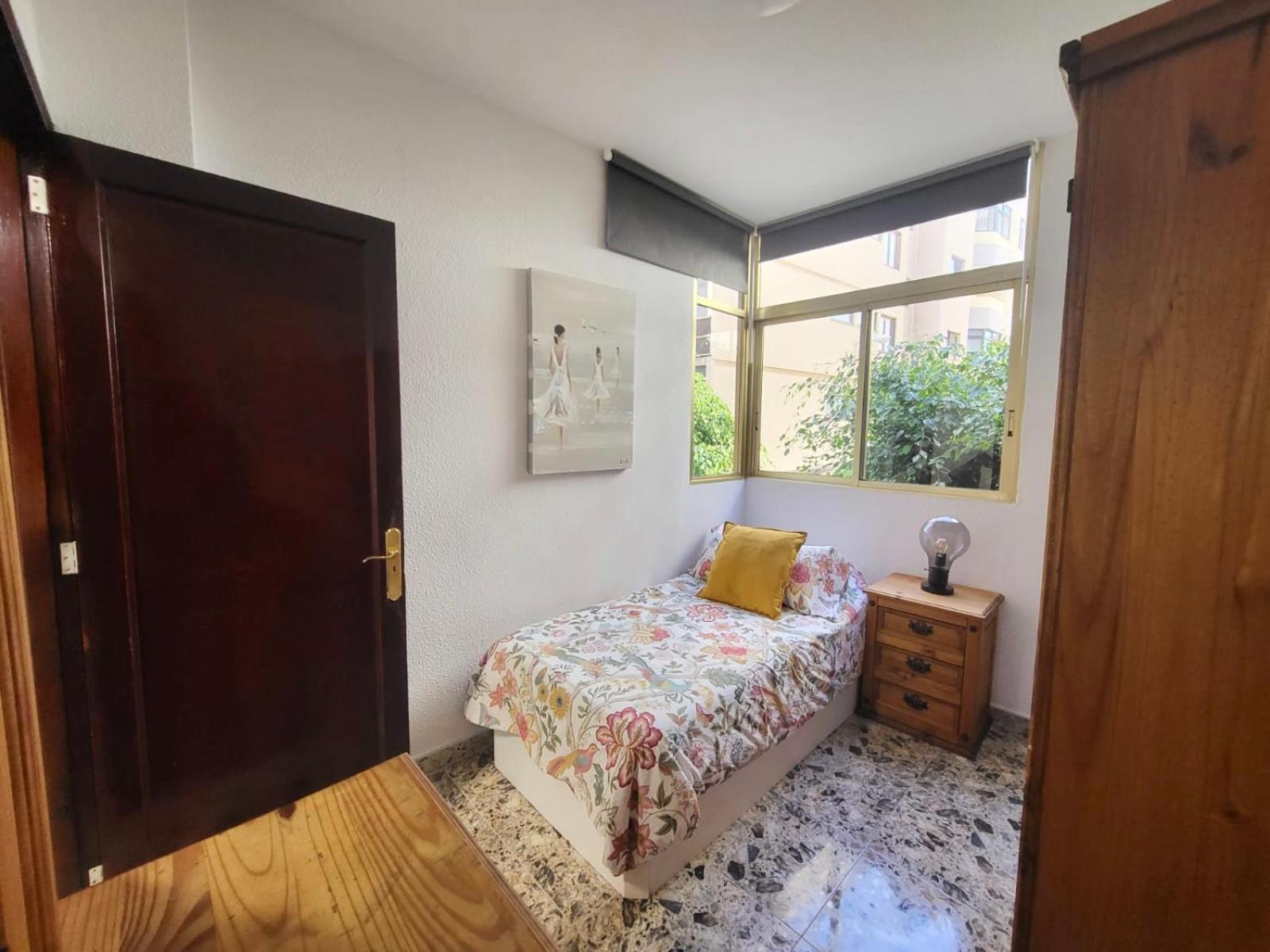 Apartament Affordable For Large Families And Groups At Canteras With 3 Bedrooms And Free Parking *